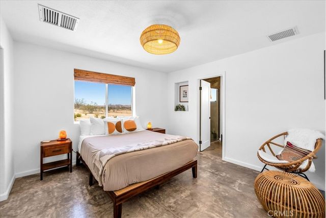 59700 Napa Road, Landers, CA 92285