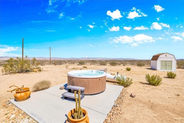 59700 Napa Road, Landers, CA 92285