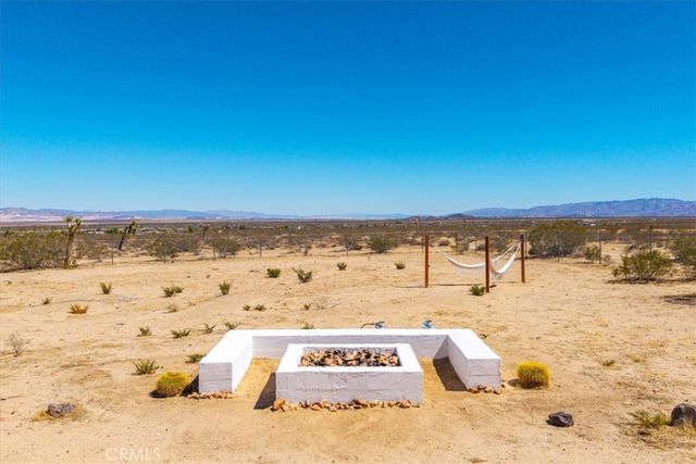 59700 Napa Road, Landers, CA 92285