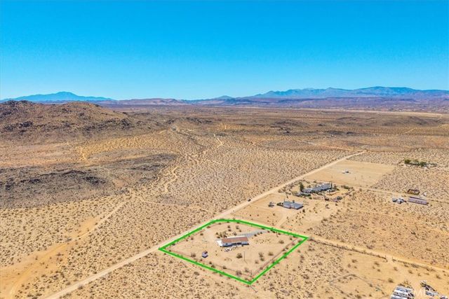 59700 Napa Road, Landers, CA 92285