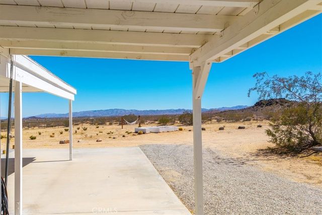 59700 Napa Road, Landers, CA 92285