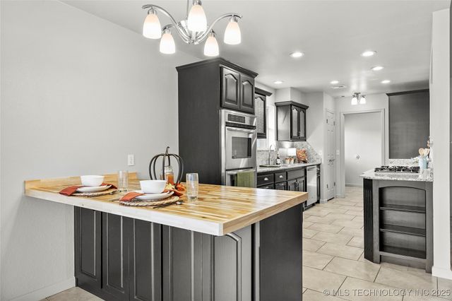 9839 N Lewis Avenue, Sperry, OK 74073