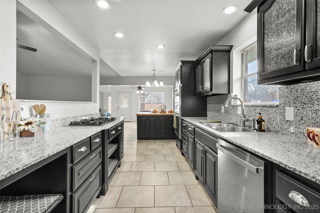 9839 N Lewis Avenue, Sperry, OK 74073