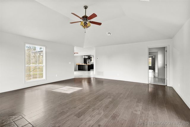 9839 N Lewis Avenue, Sperry, OK 74073