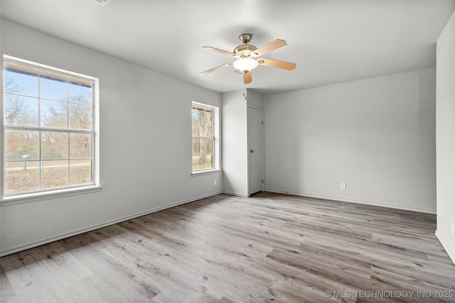 9839 N Lewis Avenue, Sperry, OK 74073