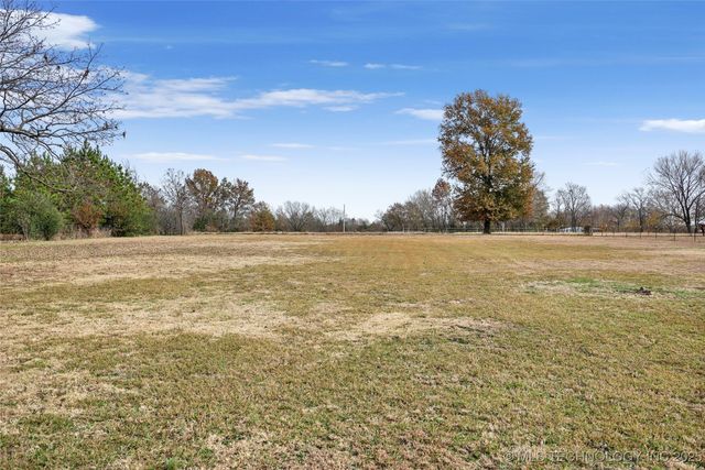 9839 N Lewis Avenue, Sperry, OK 74073