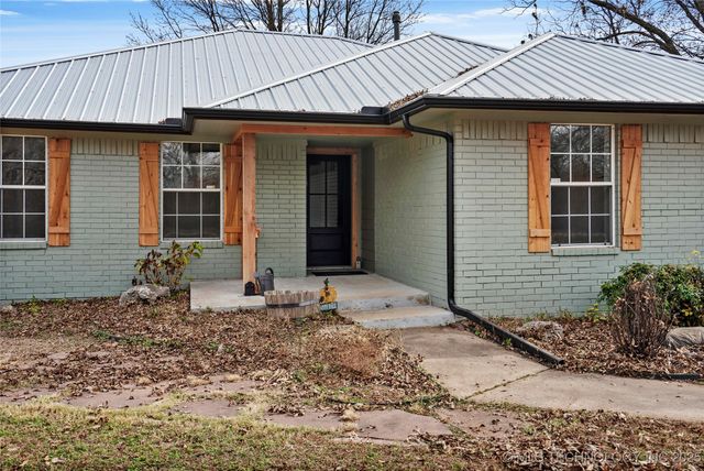 9839 N Lewis Avenue, Sperry, OK 74073