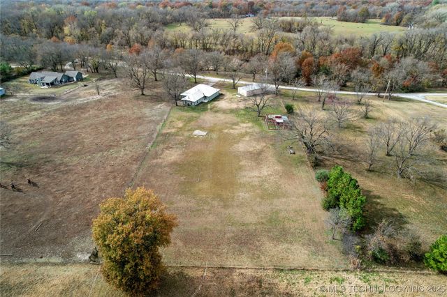 9839 N Lewis Avenue, Sperry, OK 74073