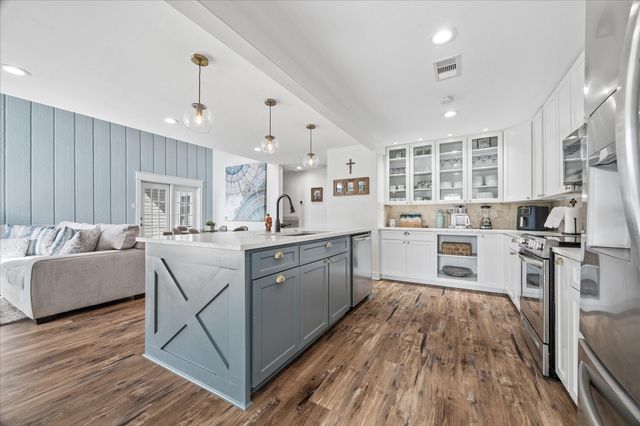 16533 Barbados Way, Jamaica Beach, TX 77554