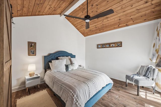 16533 Barbados Way, Jamaica Beach, TX 77554