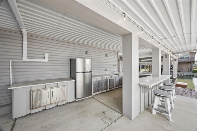 16533 Barbados Way, Jamaica Beach, TX 77554