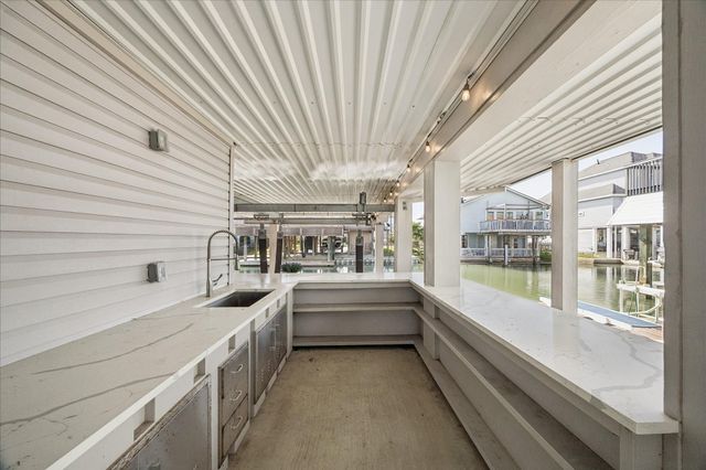 16533 Barbados Way, Jamaica Beach, TX 77554