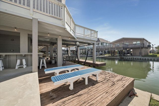 16533 Barbados Way, Jamaica Beach, TX 77554