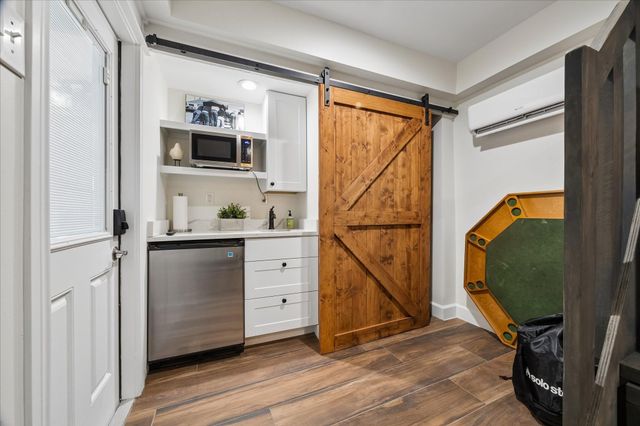 16533 Barbados Way, Jamaica Beach, TX 77554