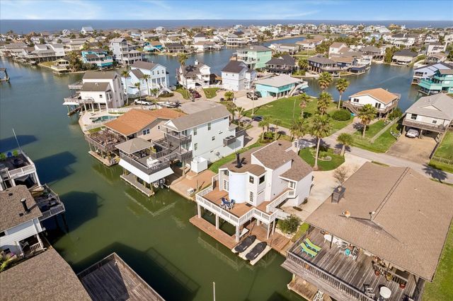 16533 Barbados Way, Jamaica Beach, TX 77554