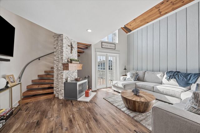 16533 Barbados Way, Jamaica Beach, TX 77554