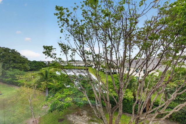 446 Richmond F, Deerfield Beach, FL 33442