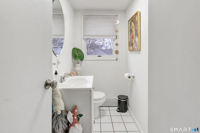 221 Meadows End Road, Milford, CT 06460