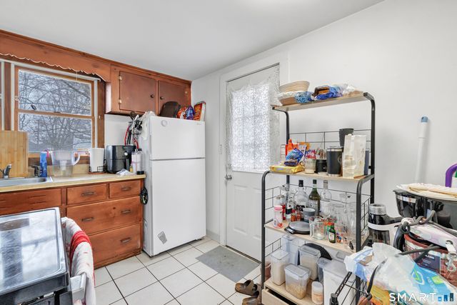 221 Meadows End Road, Milford, CT 06460