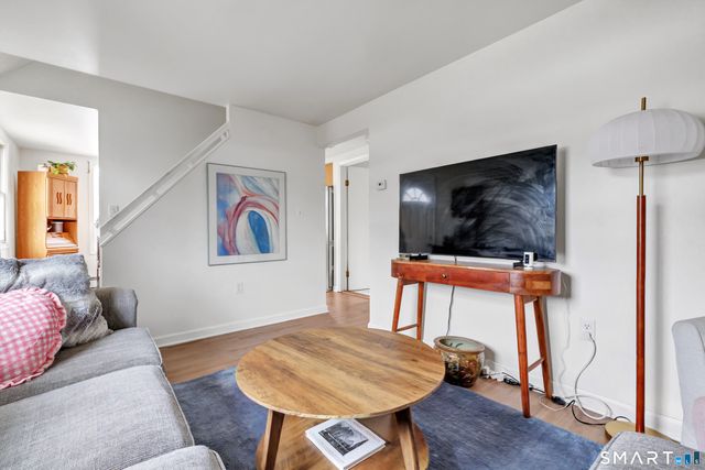 221 Meadows End Road, Milford, CT 06460