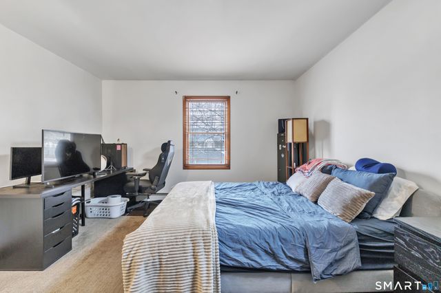 221 Meadows End Road, Milford, CT 06460