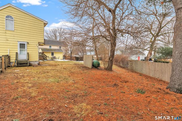 221 Meadows End Road, Milford, CT 06460