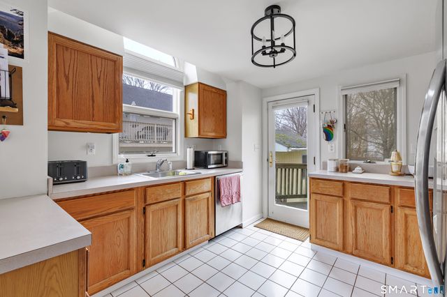 221 Meadows End Road, Milford, CT 06460