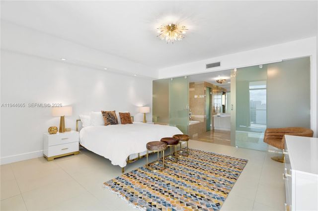 3737 Collins Ave S-703, Miami Beach, FL 33140