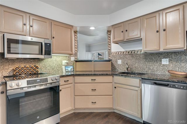 7250 Eastmoor Drive 125, Denver, CO 80237