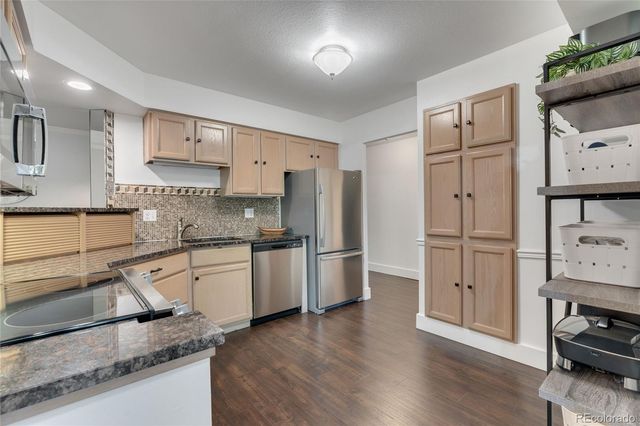 7250 Eastmoor Drive 125, Denver, CO 80237