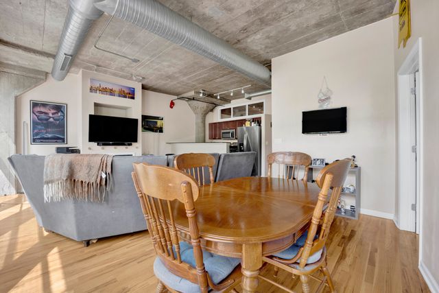 1000 W 15th Street 232, Chicago, IL 60608