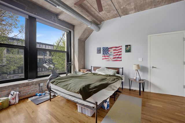 1000 W 15th Street 232, Chicago, IL 60608
