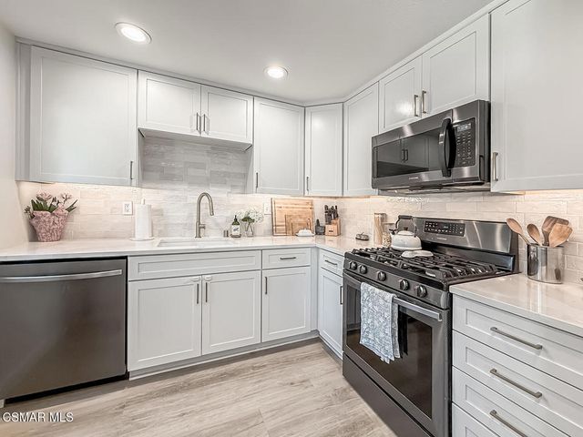 293 Green Moor Place, Thousand Oaks, CA 91361