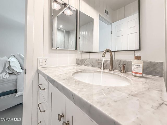 293 Green Moor Place, Thousand Oaks, CA 91361