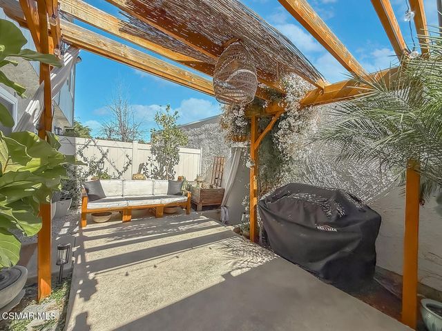 293 Green Moor Place, Thousand Oaks, CA 91361