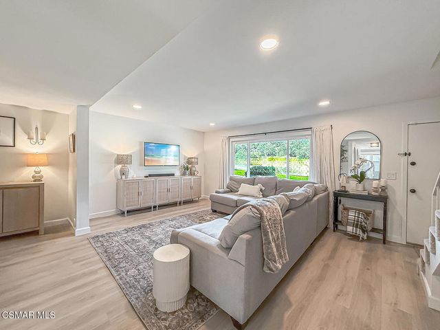 293 Green Moor Place, Thousand Oaks, CA 91361