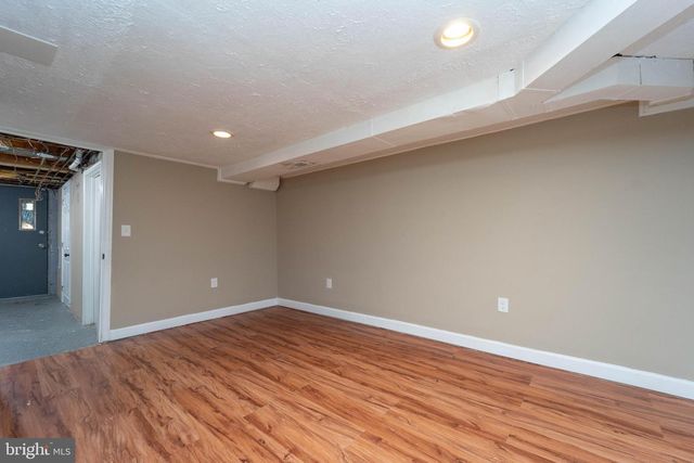 2820 EDGECOMBE CIR S, Baltimore, MD 21215