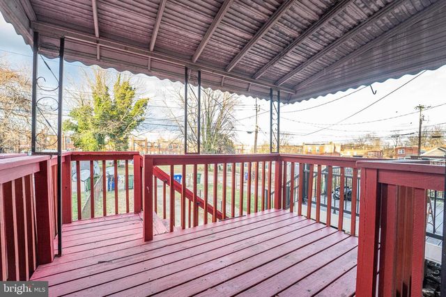 2820 EDGECOMBE CIR S, Baltimore, MD 21215