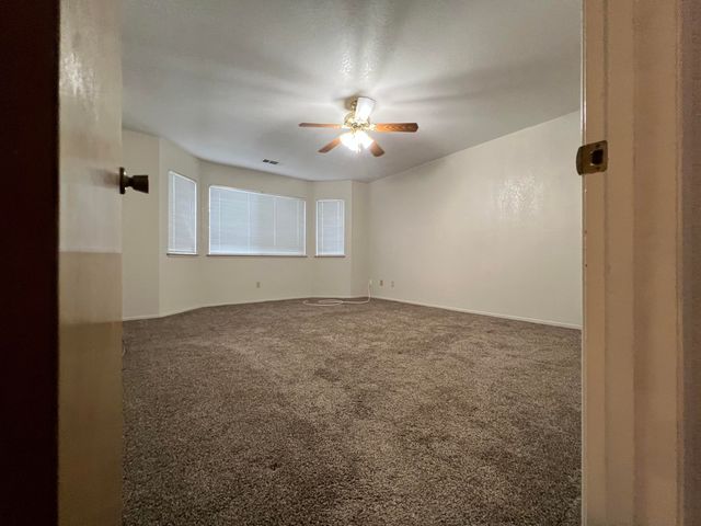 576 S Aronian Street, Tulare, CA 93274