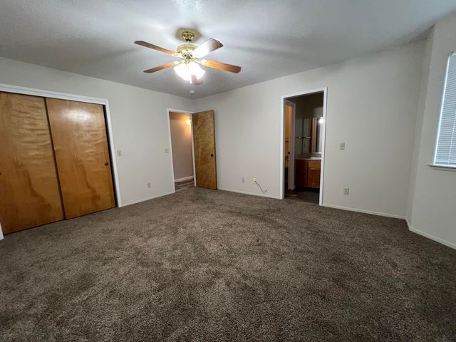 576 S Aronian Street, Tulare, CA 93274