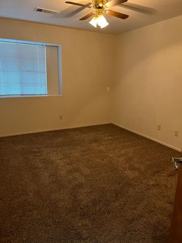 576 S Aronian Street, Tulare, CA 93274