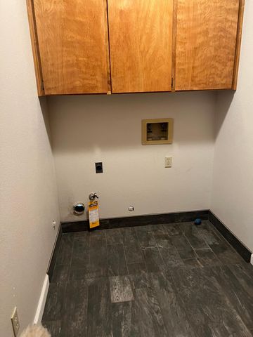 576 S Aronian Street, Tulare, CA 93274