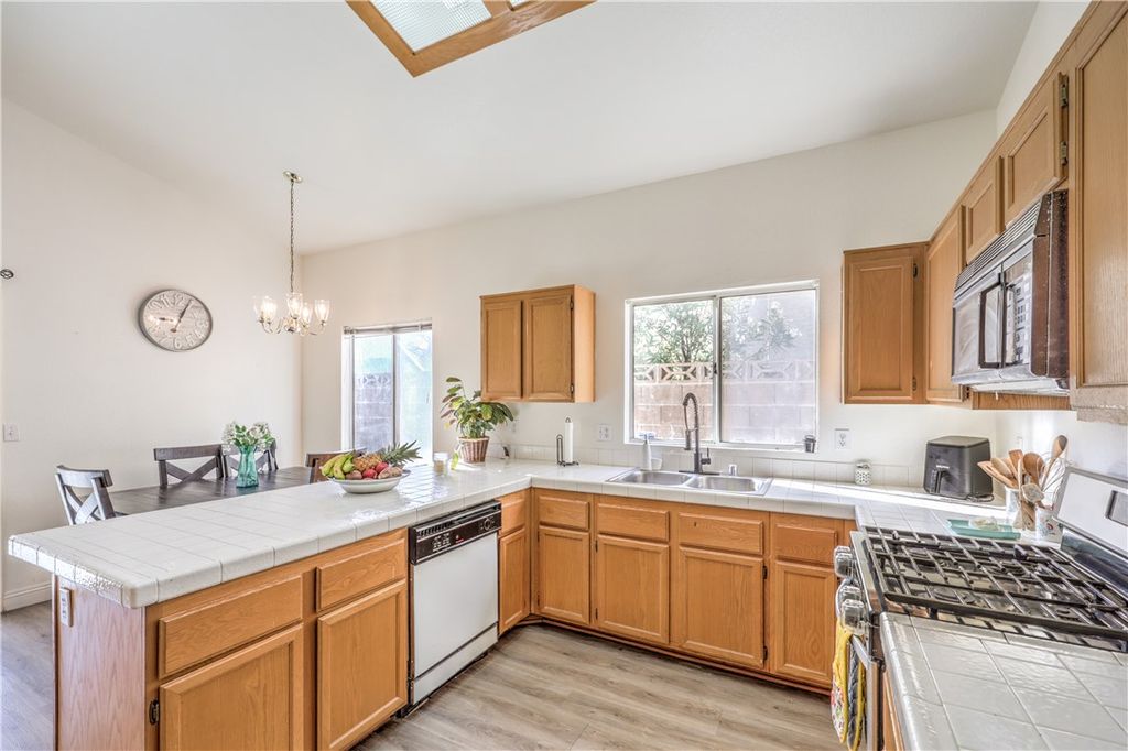 1204 Meridian Bay Drive, Las Vegas, NV 89128 — photo 4
