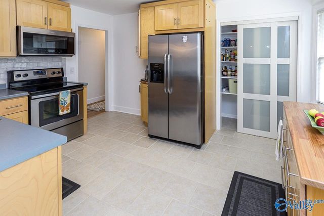 208 South Oxford Circle, Meridianville, AL 35759