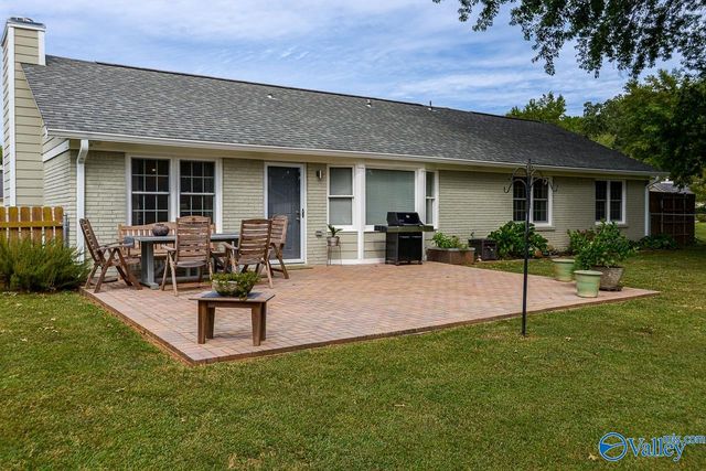 208 South Oxford Circle, Meridianville, AL 35759