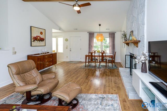 208 South Oxford Circle, Meridianville, AL 35759