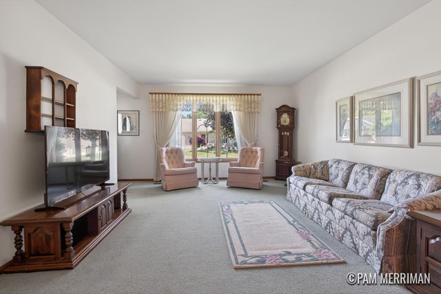 6733 Leisure Way Drive SE 32, Caledonia, MI 49316