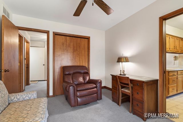6733 Leisure Way Drive SE 32, Caledonia, MI 49316