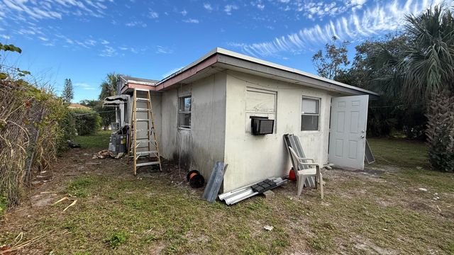 208 NW 8th Avenue, Delray Beach, FL 33444
