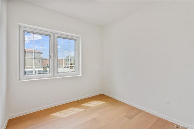 150-17 Hawtree St, Ozone Park, NY 11417